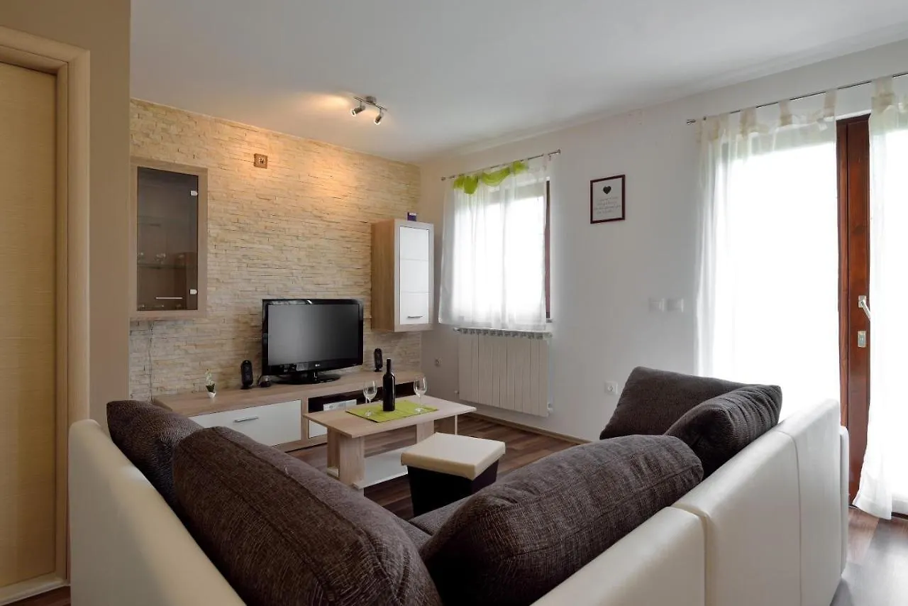 Apartment Oliva Vizinada