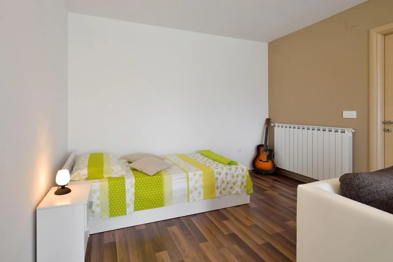 Apartment Oliva Vizinada Хорватия